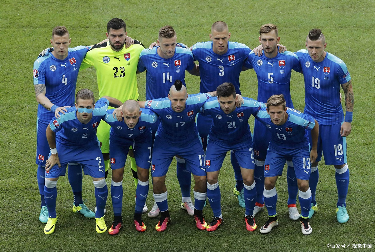 乐竟体育官网-斯洛伐克国家队赢得关键比赛，斯洛伐克球员勇敢前行的简单介绍
